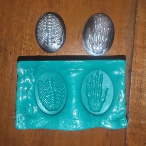 Gothic Cameo Skeleton Hand / Rib Cage Mold / Jewelry Making For Resin / Clay
